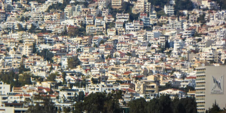 «Εξοικονομώ 2025»-«Αλλάζω θερμοσίφωνα»: Ανοίγουν σήμερα οι πλατφόρμες για αιτήσεις