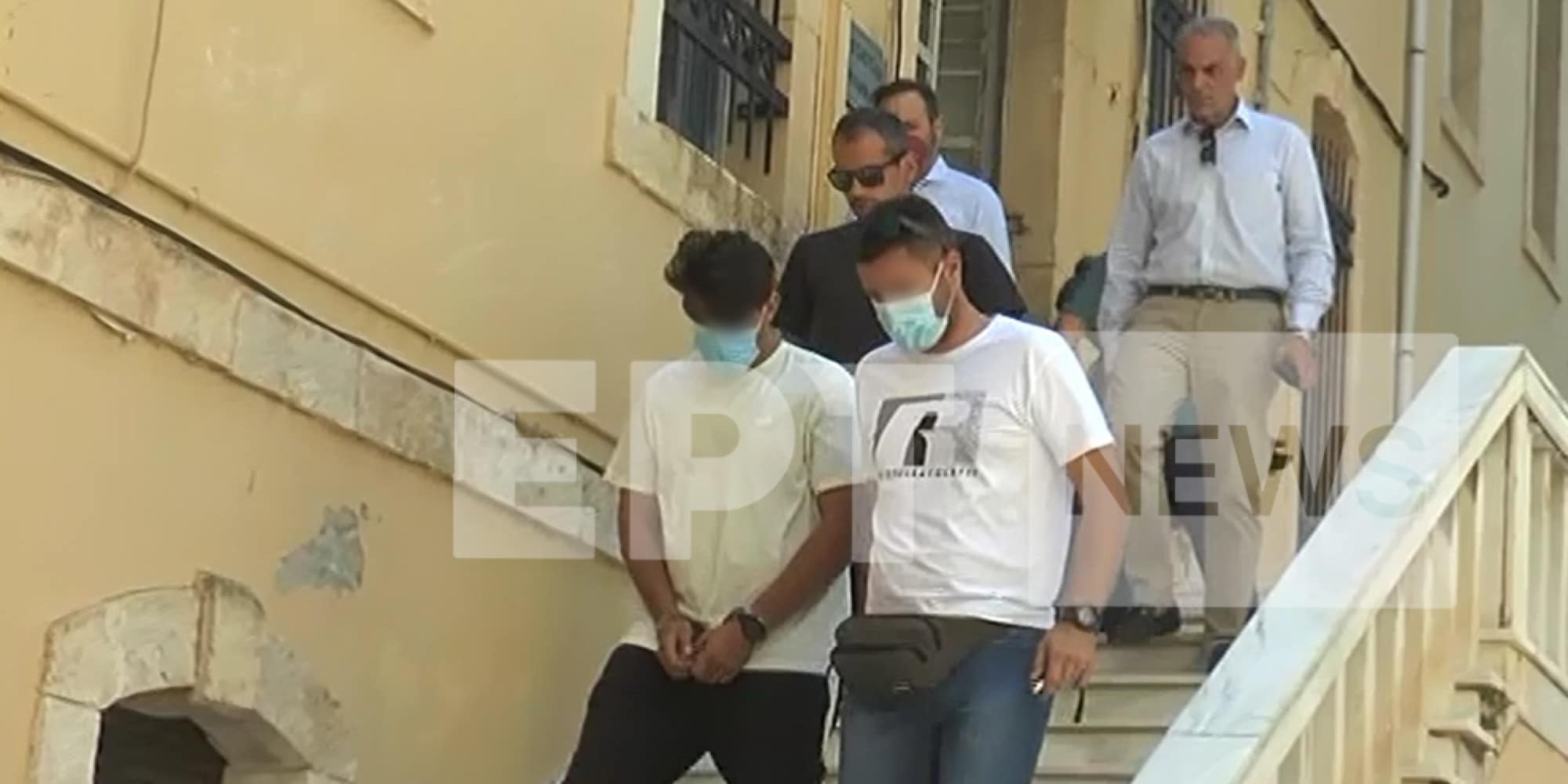 Στα Δικαστήρια Χανίων οδηγήθηκε ο 27χρονος που κατηγορείται για τον βιασμό 19χρονης στην Κρήτη