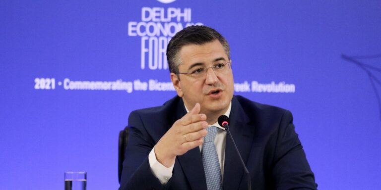 Ο Απόστολος Τζιτζικώστας θα είναι ο νέος επίτροπος της Ελλάδας στην Κομισιόν