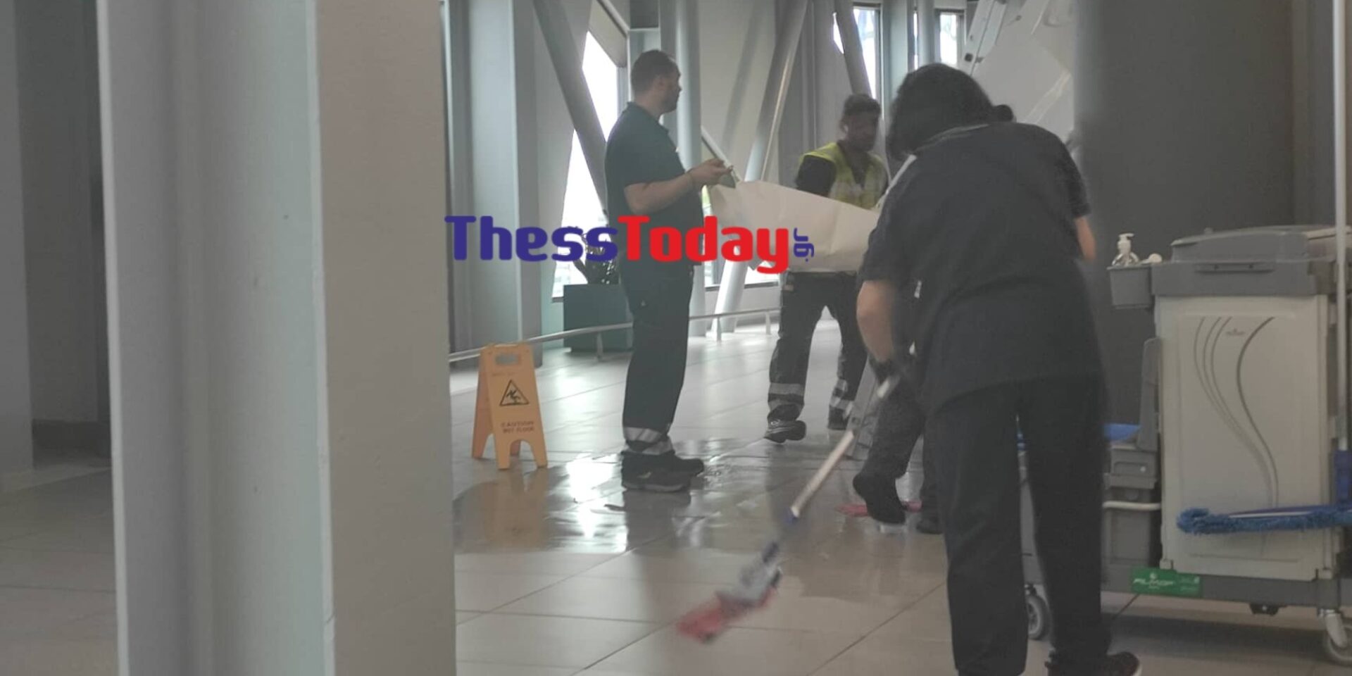 Εικόνα από τα νερά στο αεροδρόμιο «Μακεδονία»