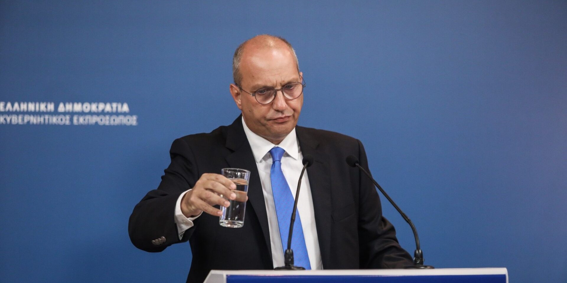 Ο κυβερνητικός εκπρόσωπος Γιάννης Οικονόμου
