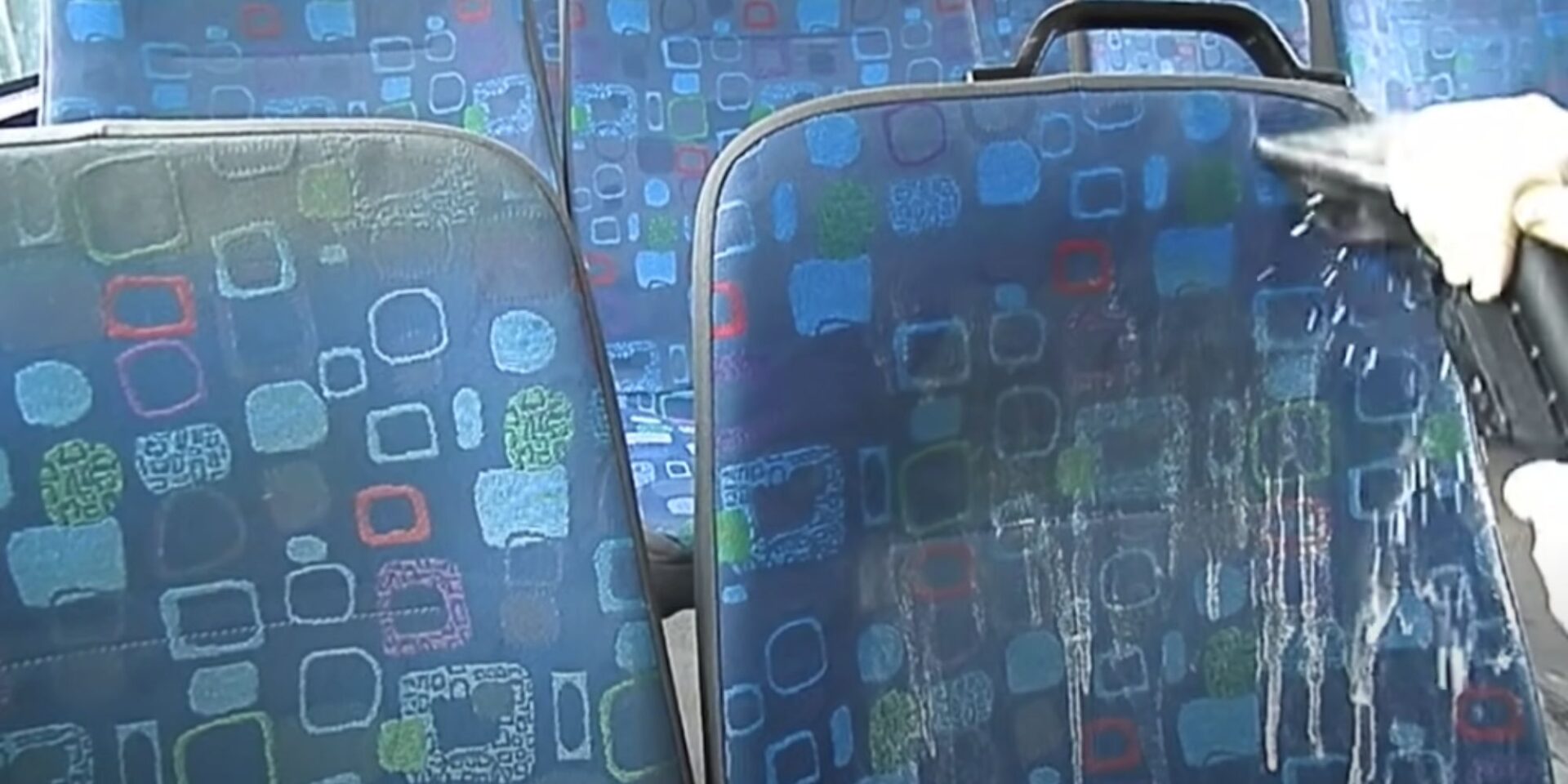 Εικόνα από καθίσματα λεωφορείου