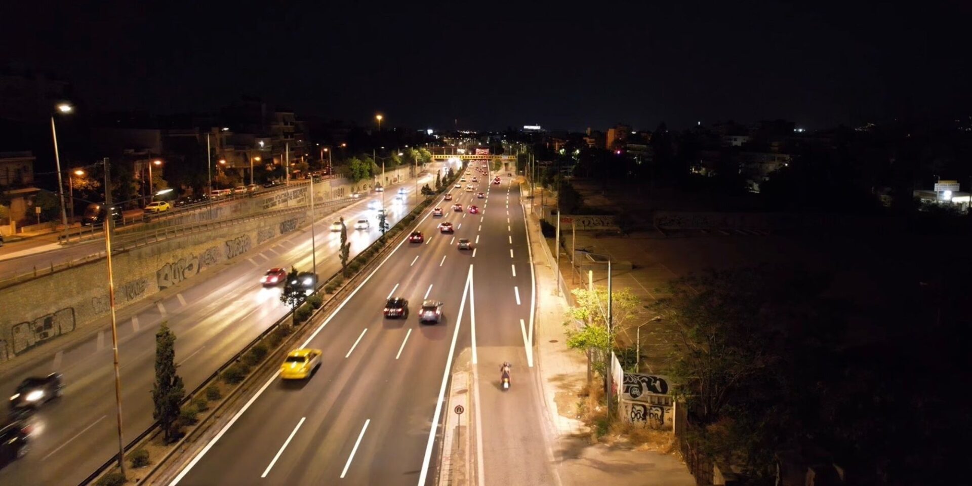 Εικόνα από τον νέο φωτισμό στον