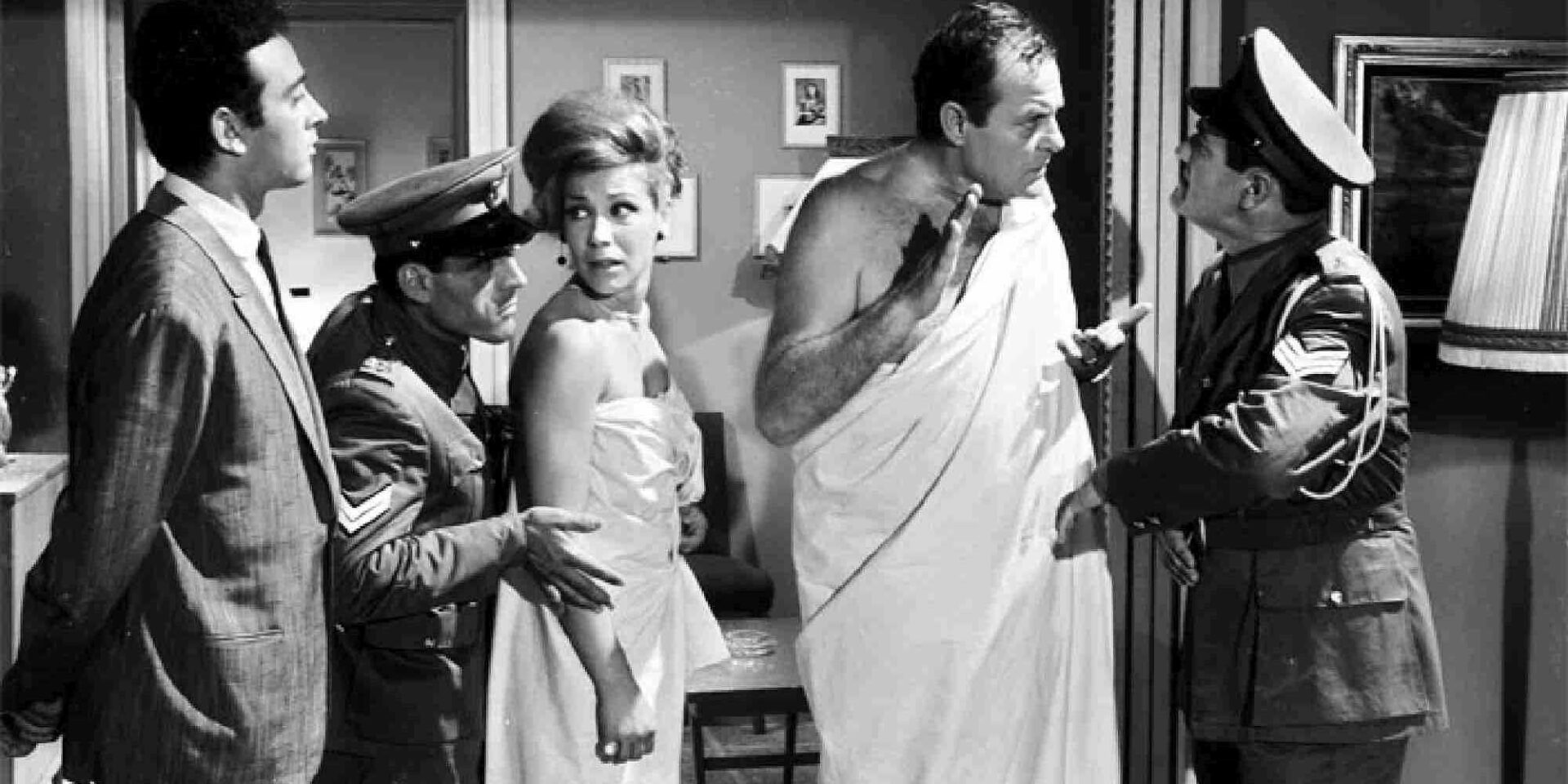 Σκηνή από την ταινία «Η βίλλα των οργίων» με θέμα τη μοιχεία