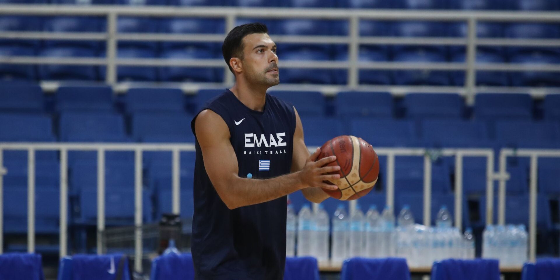 Ο Κώστας Σλούκας στην προπόνηση της Εθνικής