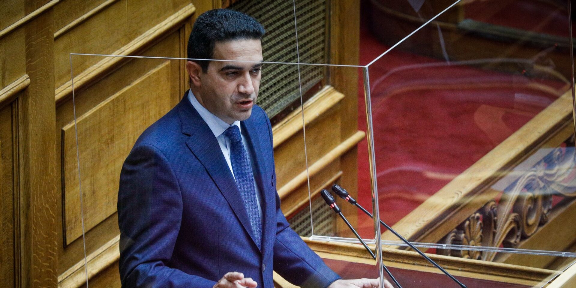 O Μιχάλης Κατρίνης στην Ολομέλεια της Βουλής
