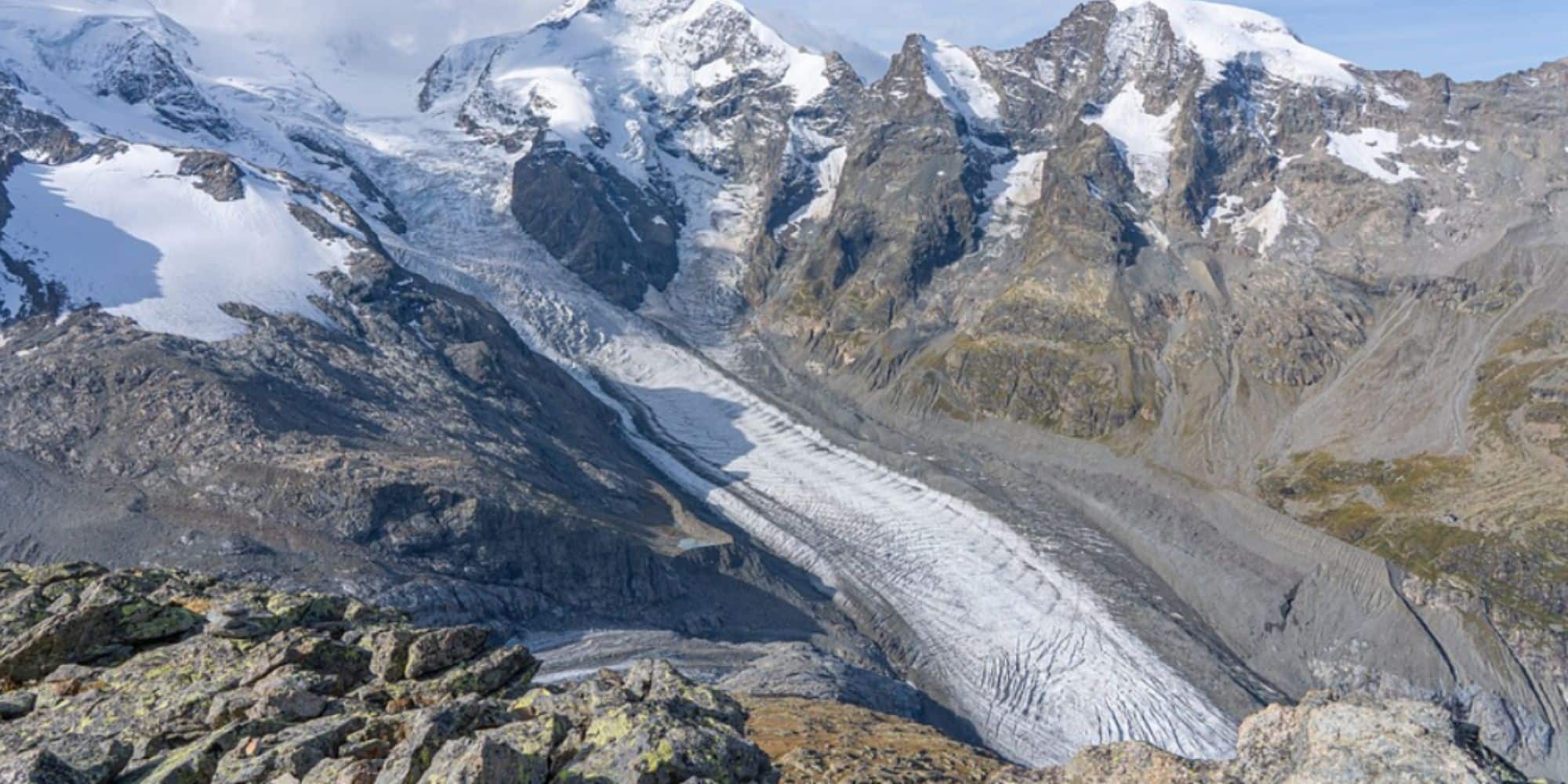Pagetonas 23 8 22 1 - Οι παγετώνες στην Ελβετία μειώθηκαν κατά 50% από το 1931 - Από το 2016 έως το 2022 έχασαν 12% όγκο (εικόνες & βίντεο)