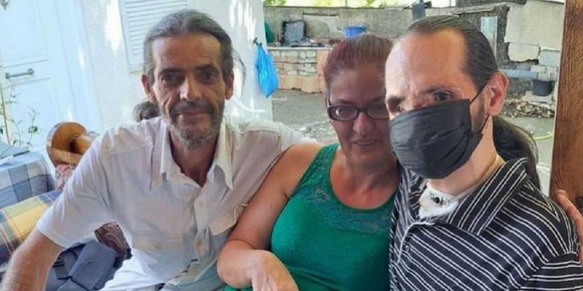 Ο Θύμιος Μπουγάς συναντήθηκε με την οικογένειά του