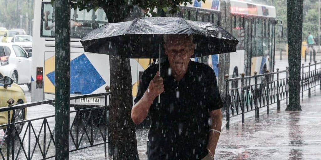 Καιρός: Έκτακτο δελτίο επιδείνωσης με ισχυρές βροχές και καταιγίδες - Πότε θα «χτυπήσει» η κακοκαιρία και σε ποιες περιοχές