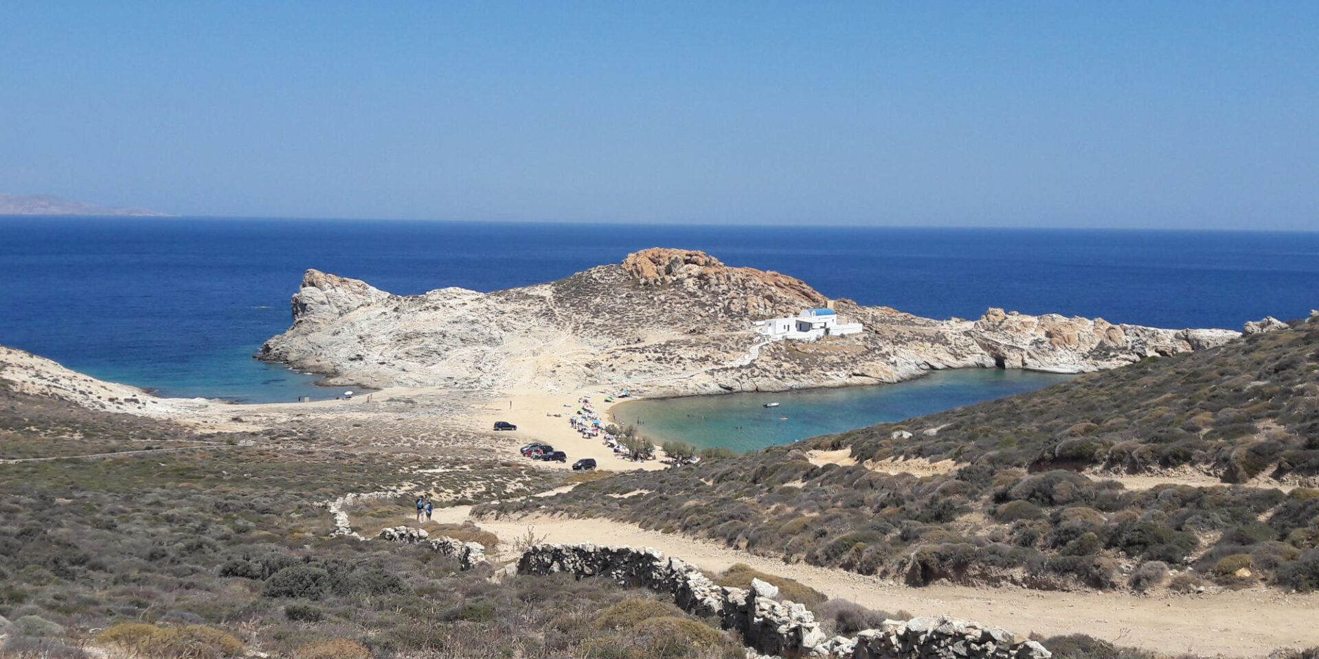 Η παραλία Άγιος Σώστης στη Σέριφο