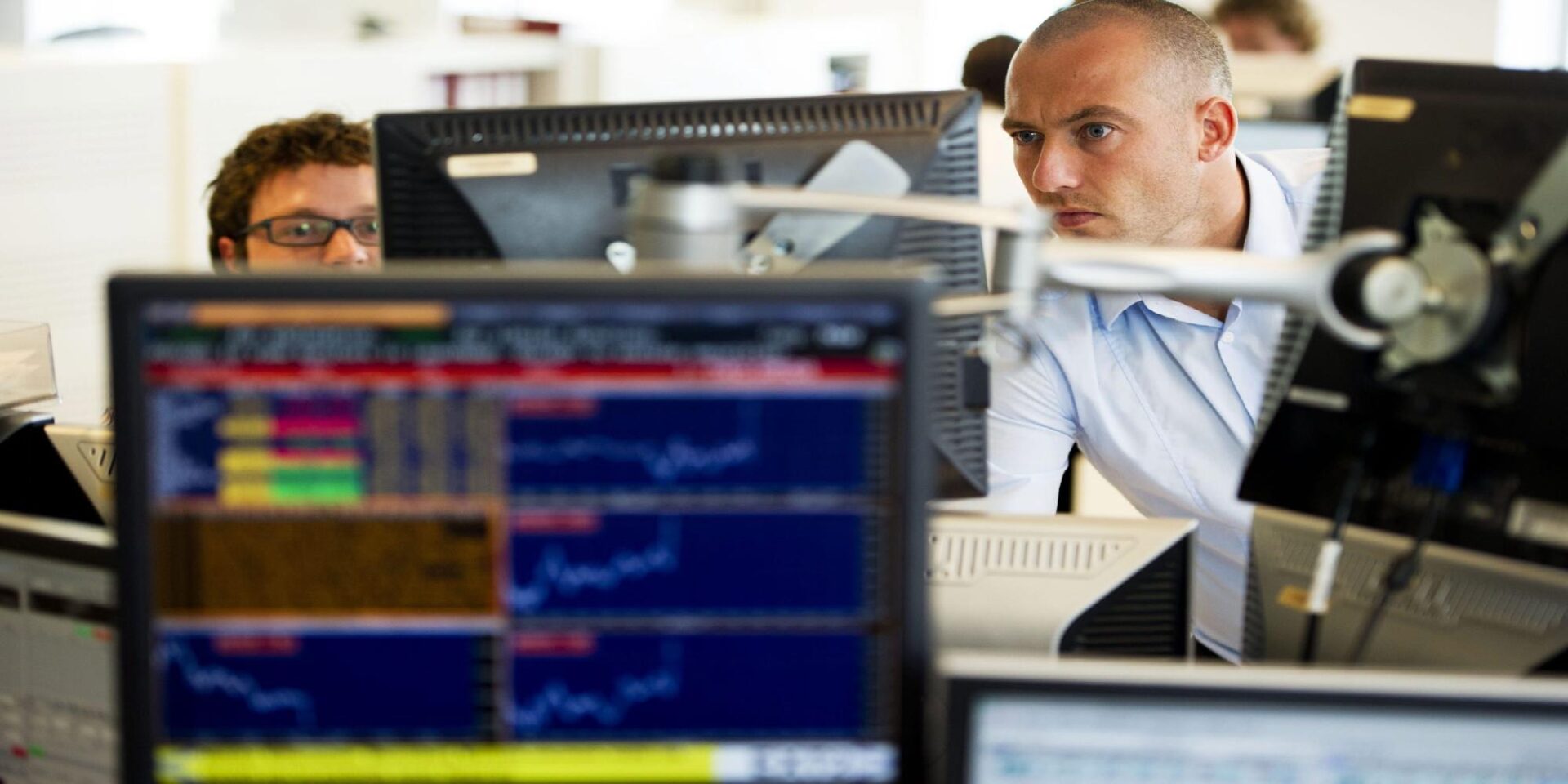 Traders σε επενδυτικό κέντρο στην Ολλανδία