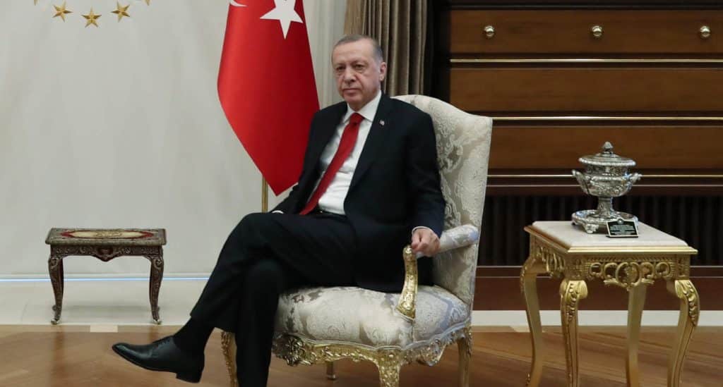Ο Τούρκος πρόεδρος Ρετζέπ Ταγίπ Ερντογάν στο προεδρικό μέγαρο