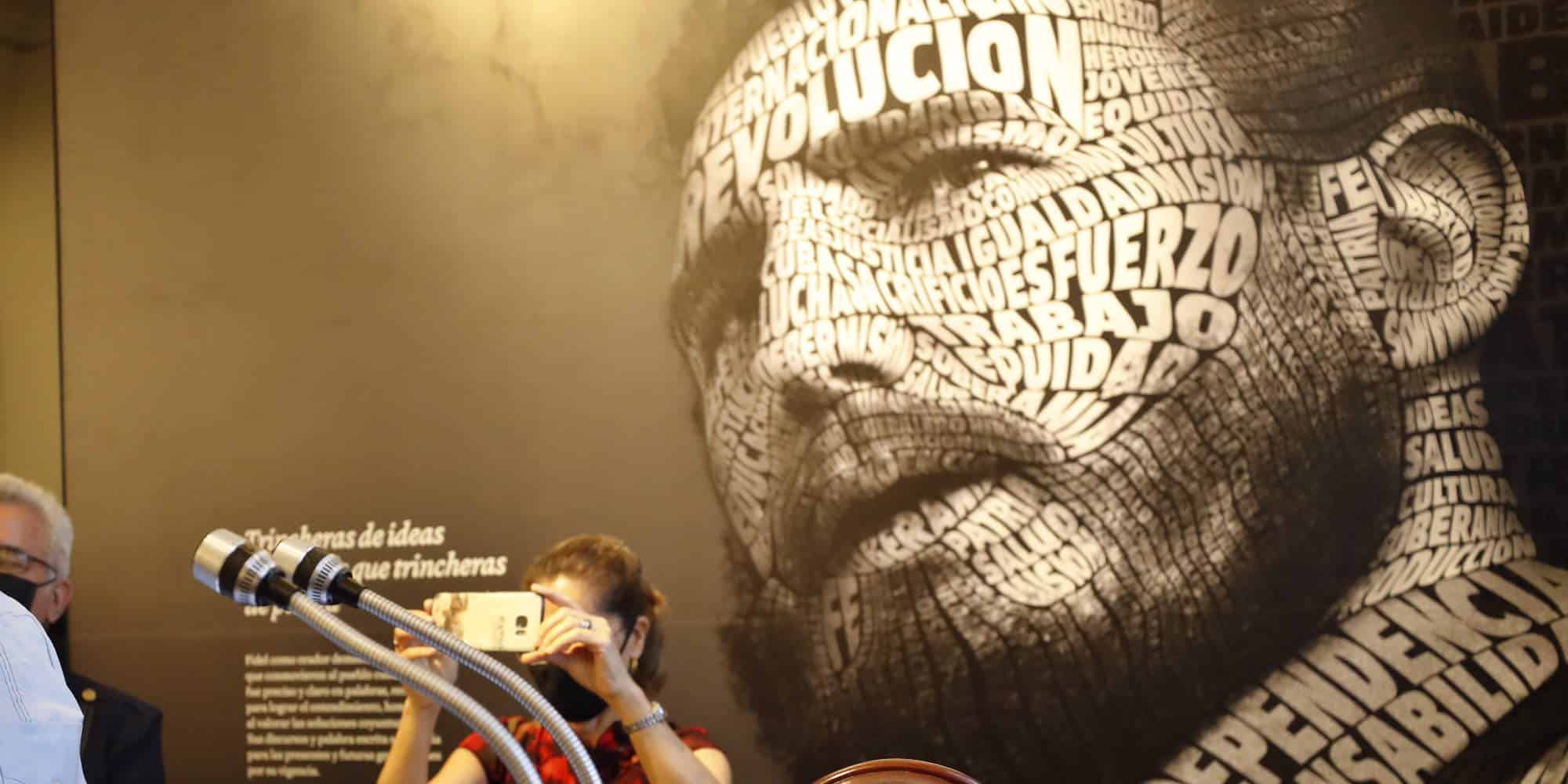 Αφίσα με τον πρωτεργάτη της κουβανικής επανάστασης, Φιντέλ Κάστρο