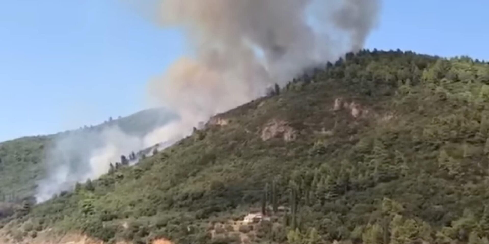 Φωτιά στο Άγιο Όρος