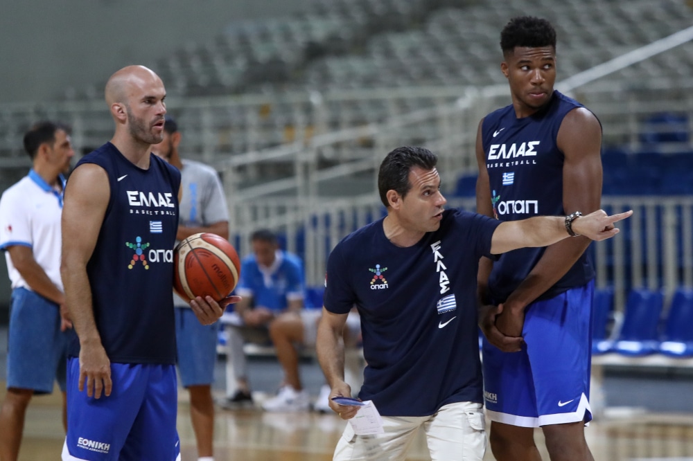 giannis adetokunbo basket ellada 2 - Μεγάλη μέρα για την Εθνική ομάδα μπάσκετ: Ξεκίνησε προπονήσεις ο Γιάννης Αντετοκούνμπο ενόψει Eurobasket 2022 (εικόνες)