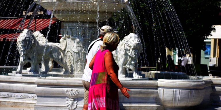 Νέο έκτακτο δελτίο επιδείνωσης καιρού: Ο καύσωνας επιμένει με 43άρια – Πότε πέφτει η θερμοκρασία