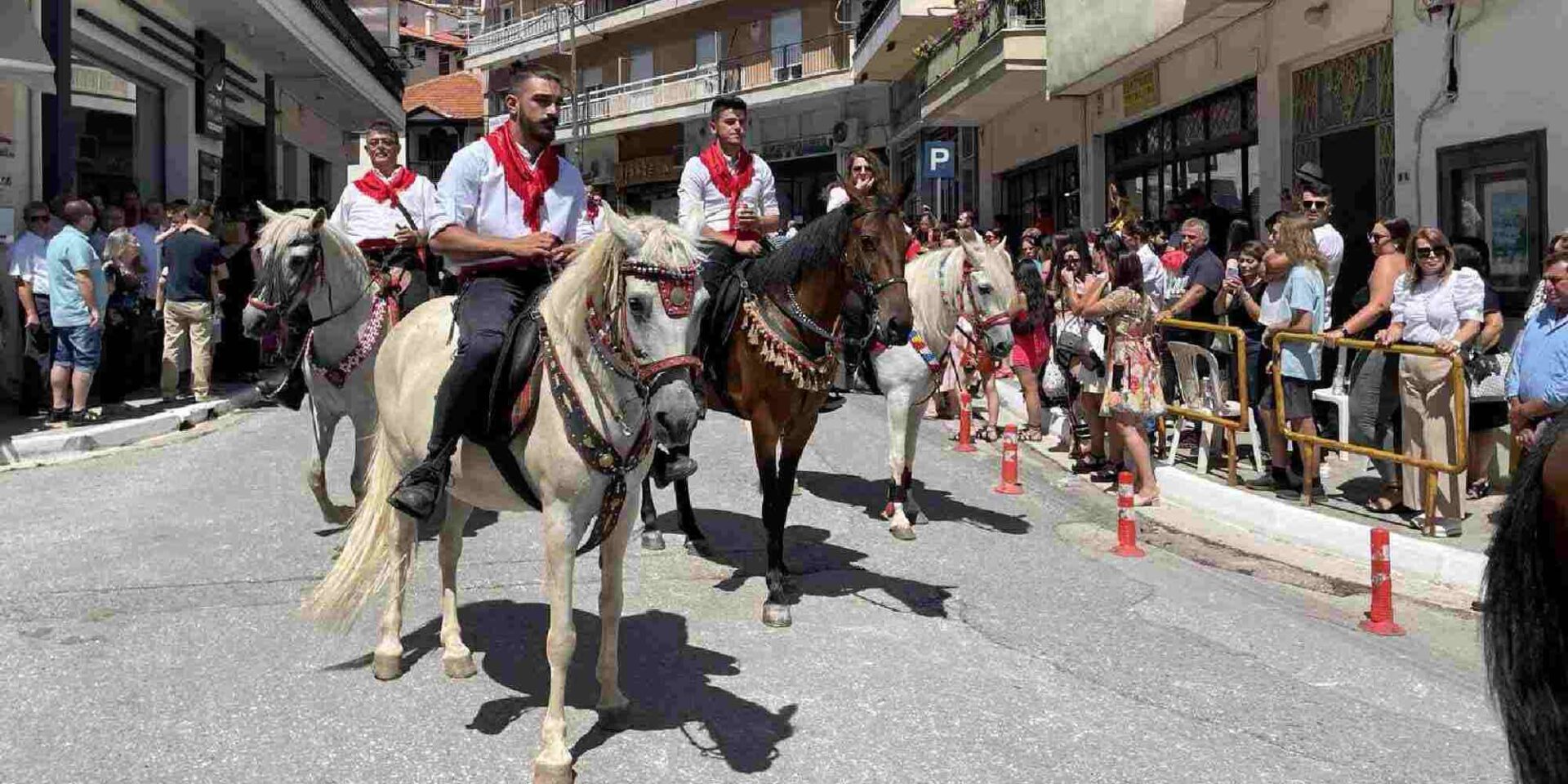 Το έθιμο των καβαλάρηδων στην Σιάτιστα Κοζάνης