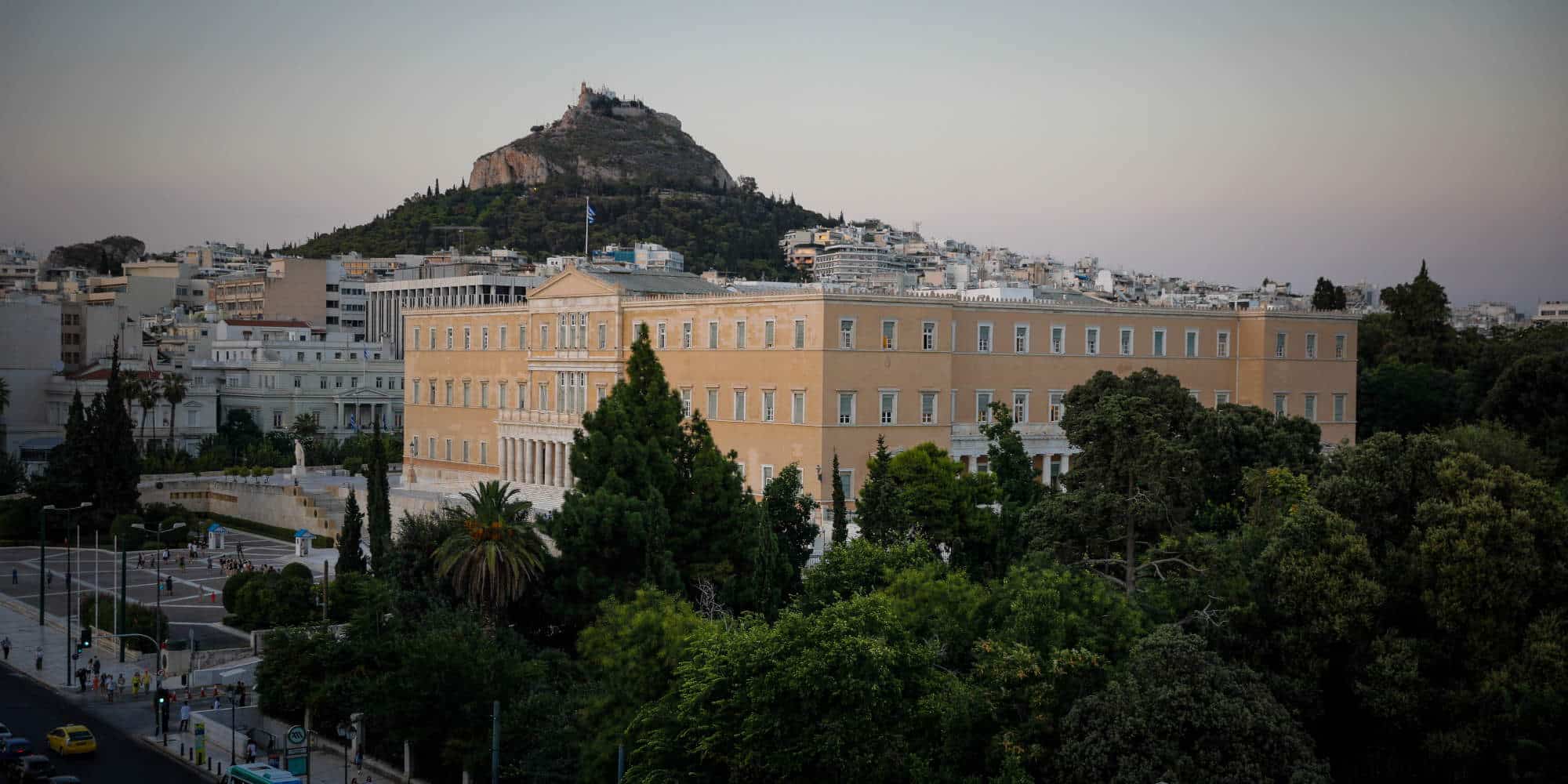 Πανοραμική εικόνα του ελληνικού κοινοβουλίου