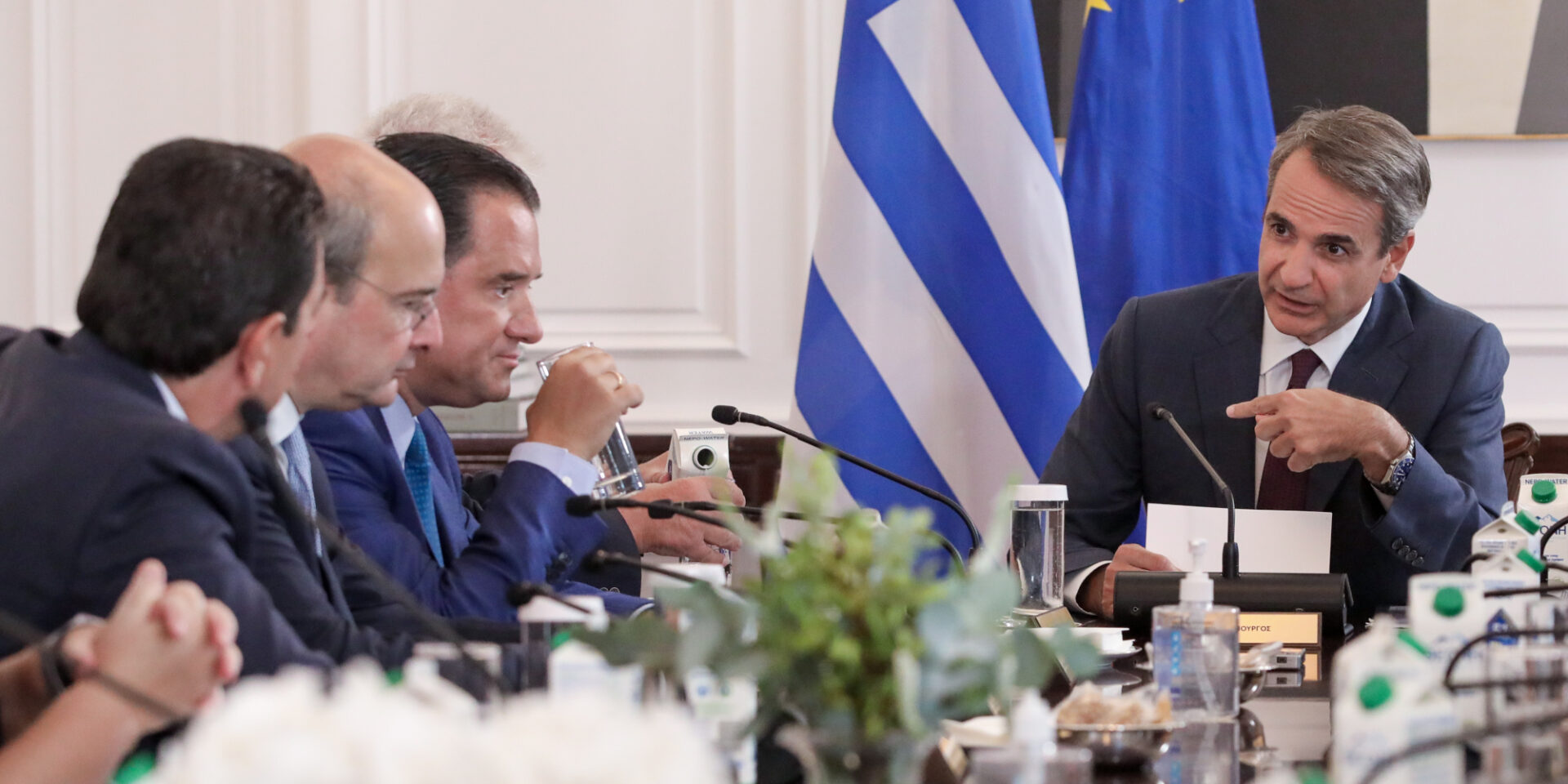 Ο Κυριάκος Μητσοτάκης στο υπουργικό συμβούλιο