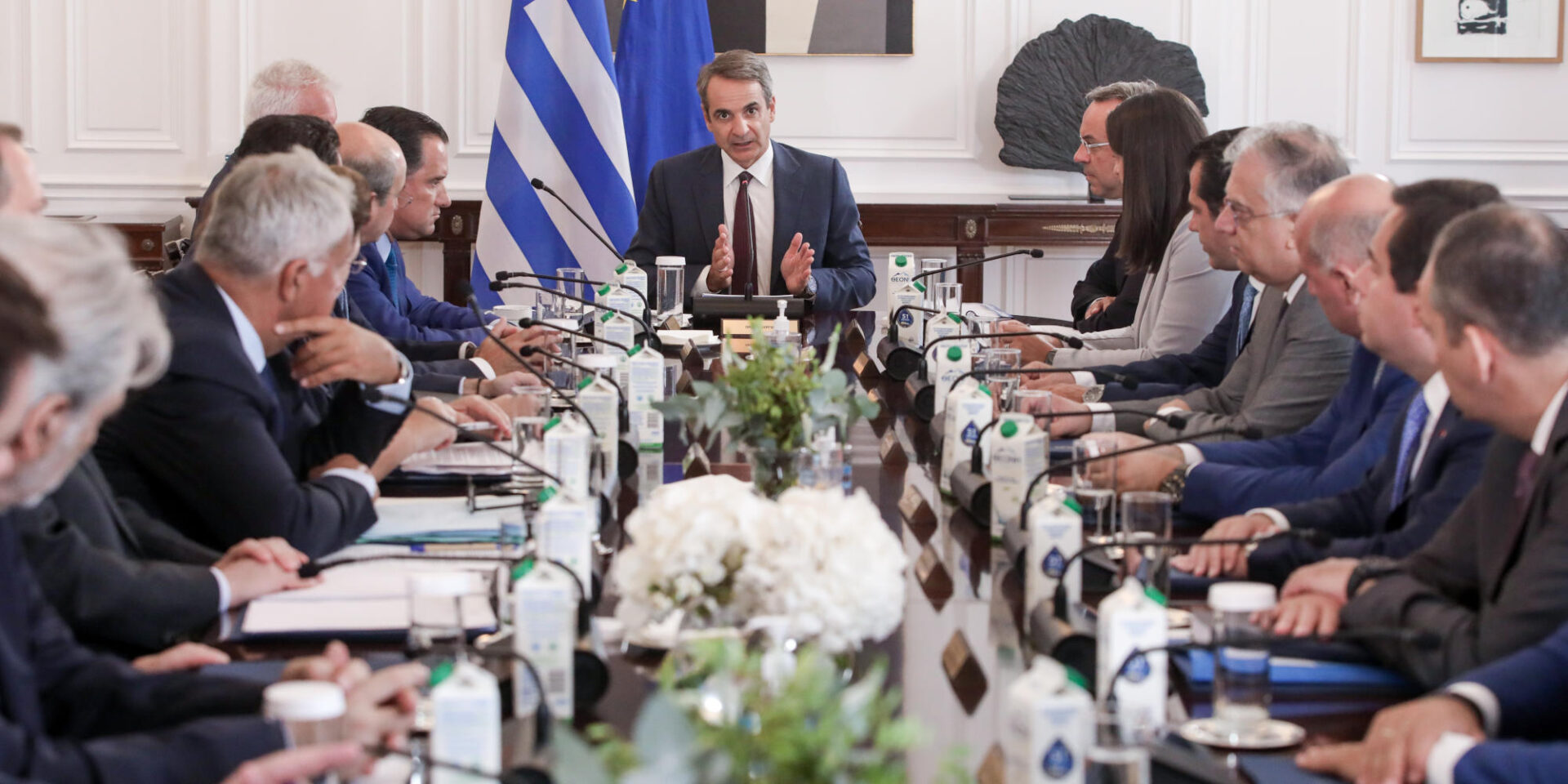 Ο Κυριάκος Μητσοτάκης στο υπουργικό συμβούλιο