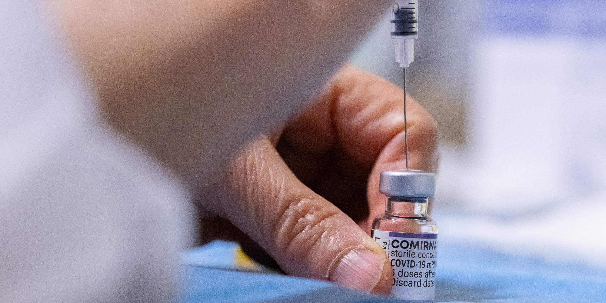 Φιαλίδιο με το εμβόλιο έναντι του κορονοϊού της Moderna