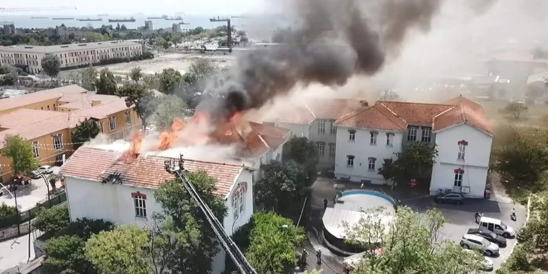 Το ελληνικό νοσοκομείο που φλέγεται