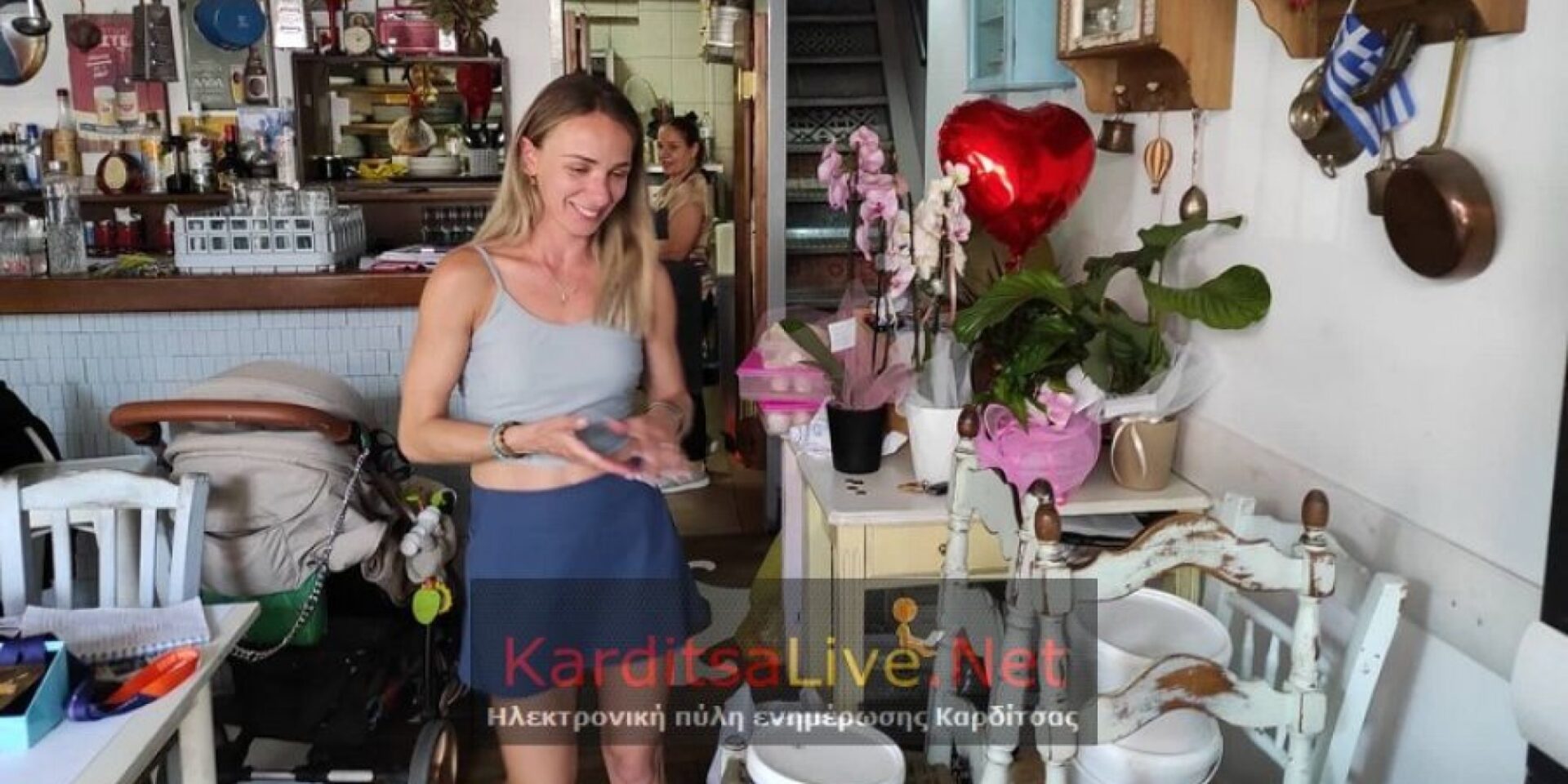 Η Αντιγόνη Ντρισμπιώτη επέστρεψε στο τσιπουράδικο στην Καρδίτσα