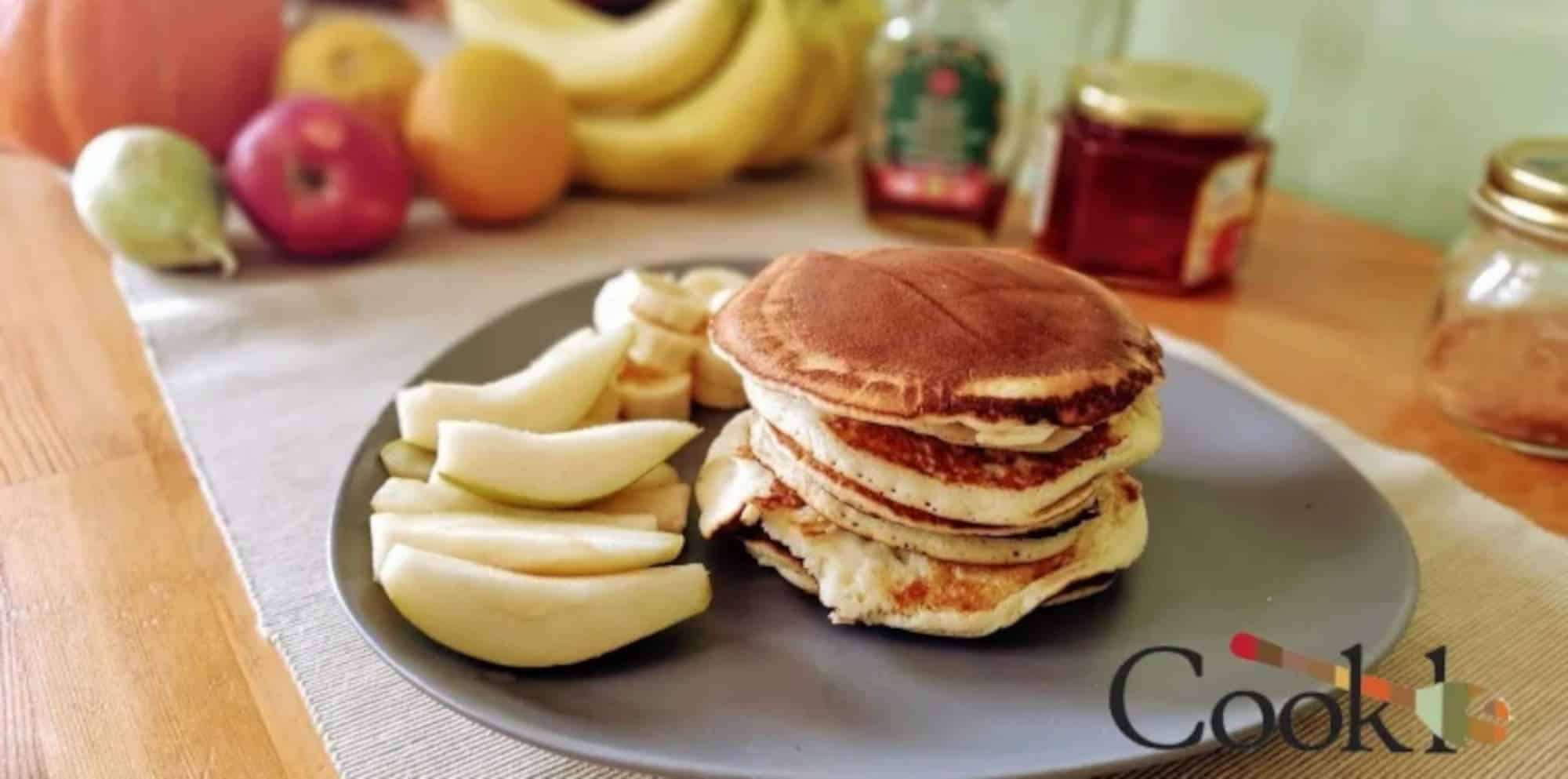 Pancakes με φρούτα / Φωτογραφία: Cookle