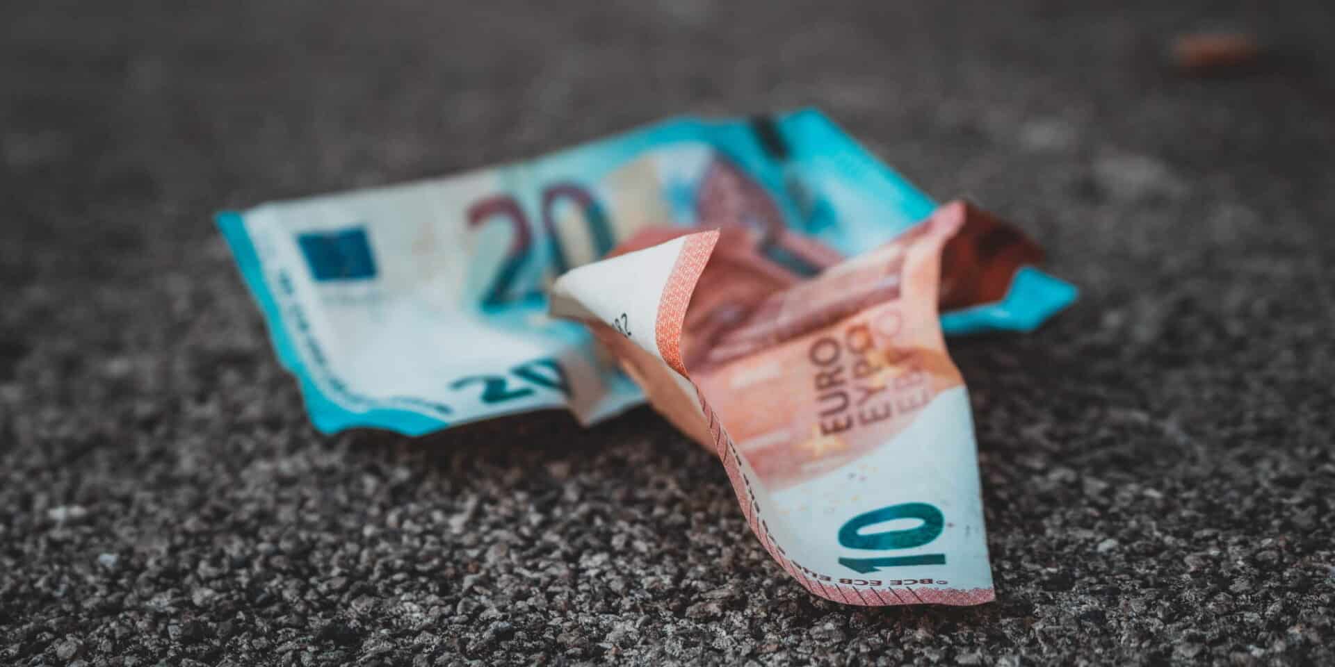 Ο πληθωρισμός τσακίζει την ευρωζώνη