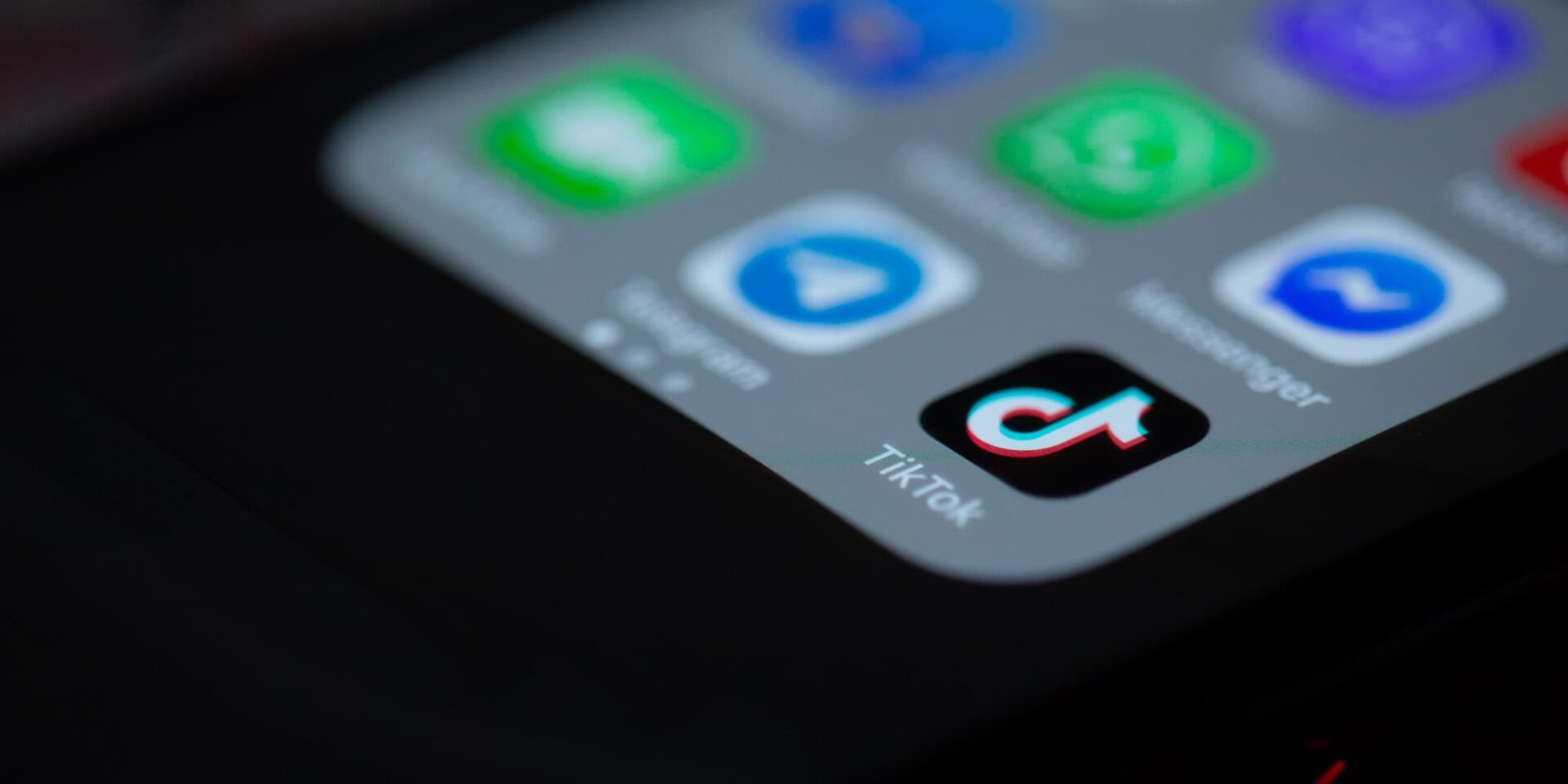 To TikTok μπορεί να παρακολουθεί καθετί που πληκτρολογείτε