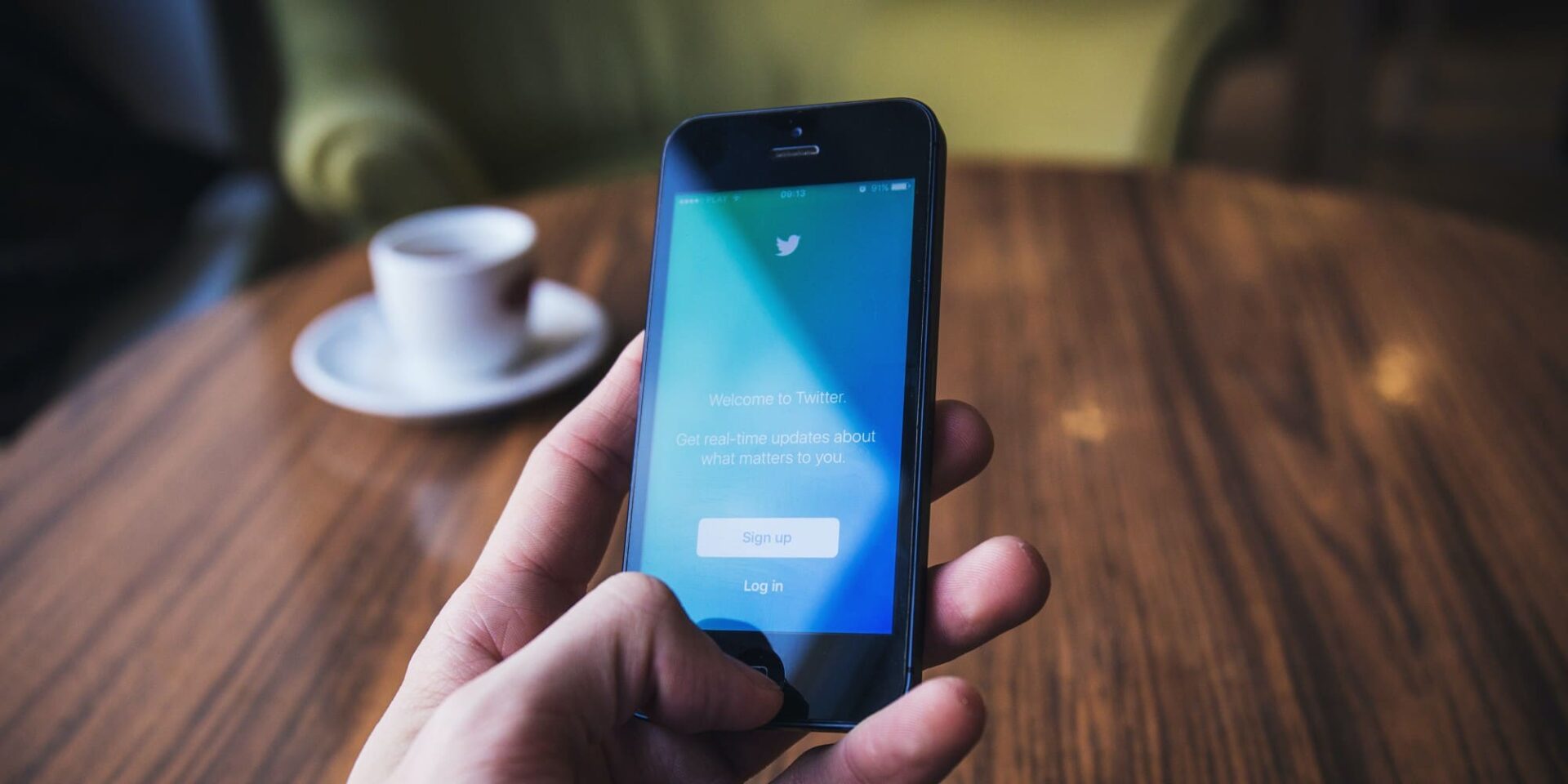 Η εφαρμογή Twitter σε κινητό