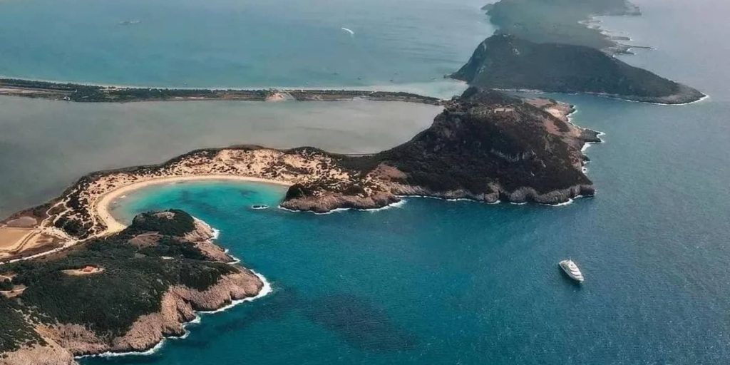 Η παραλία Βοϊδοκοιλιά
