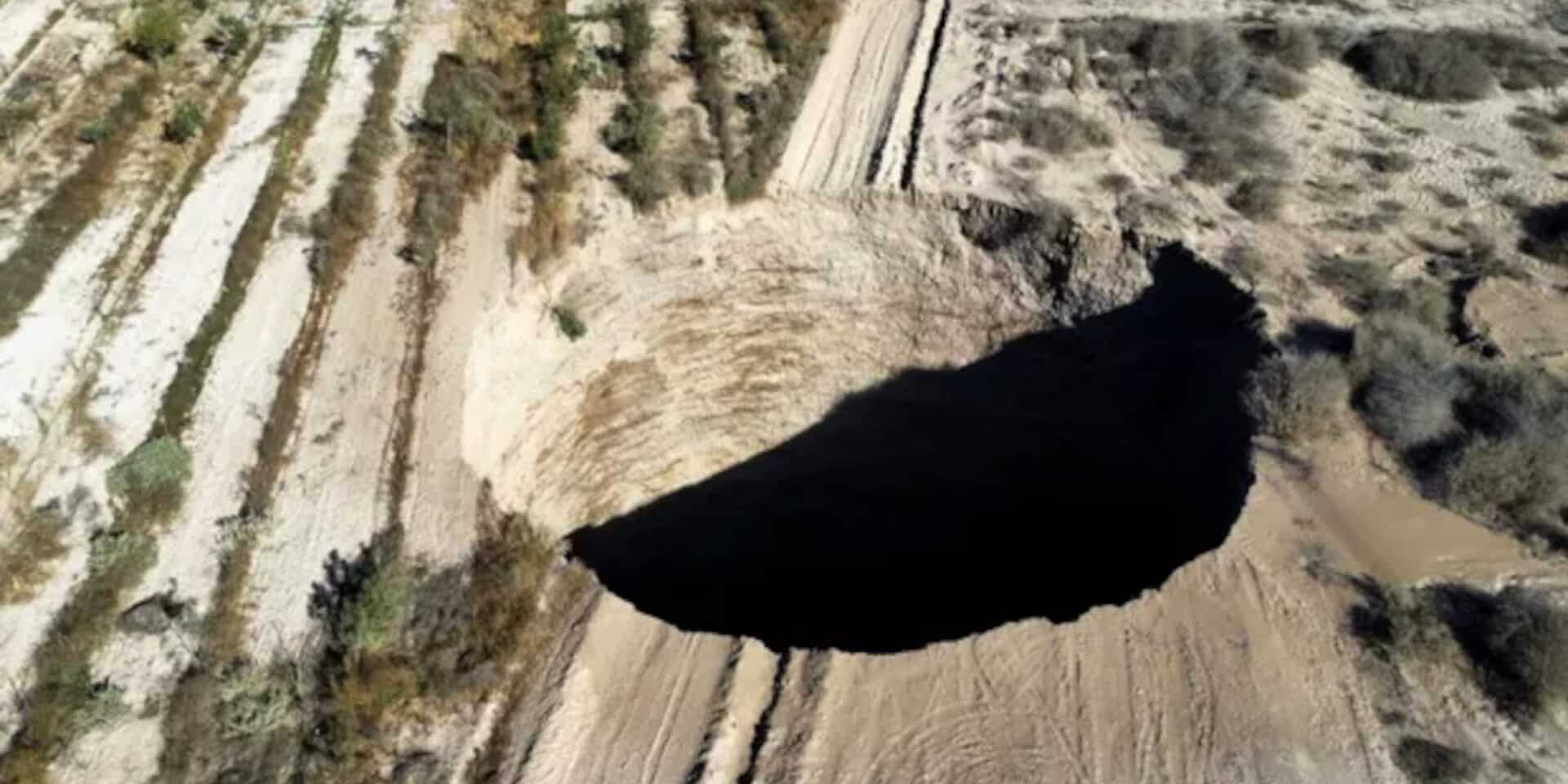 Η συμμετρική και πελώρια καταβόθρα στη Χιλή