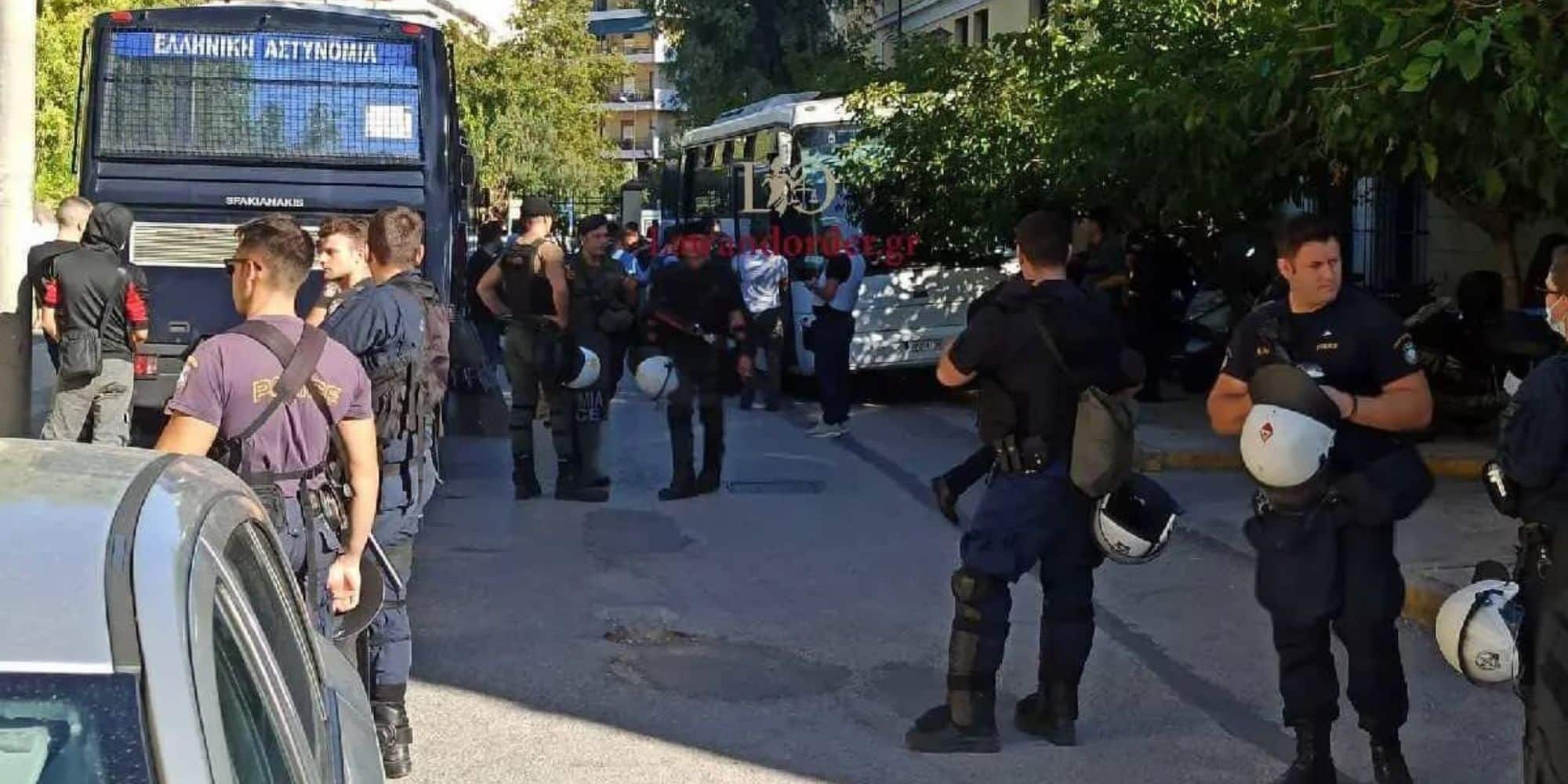 Evelpidon polytxneioupoli syllifthentes 30 9 22 - Πολυτεχνειούπολη Ζωγράφου: Στην Ευελπίδων οι πρώτοι 16 συλληφθέντες - Σοκάρουν οι διάλογοι της συμμορίας (εικόνες & βίντεο)