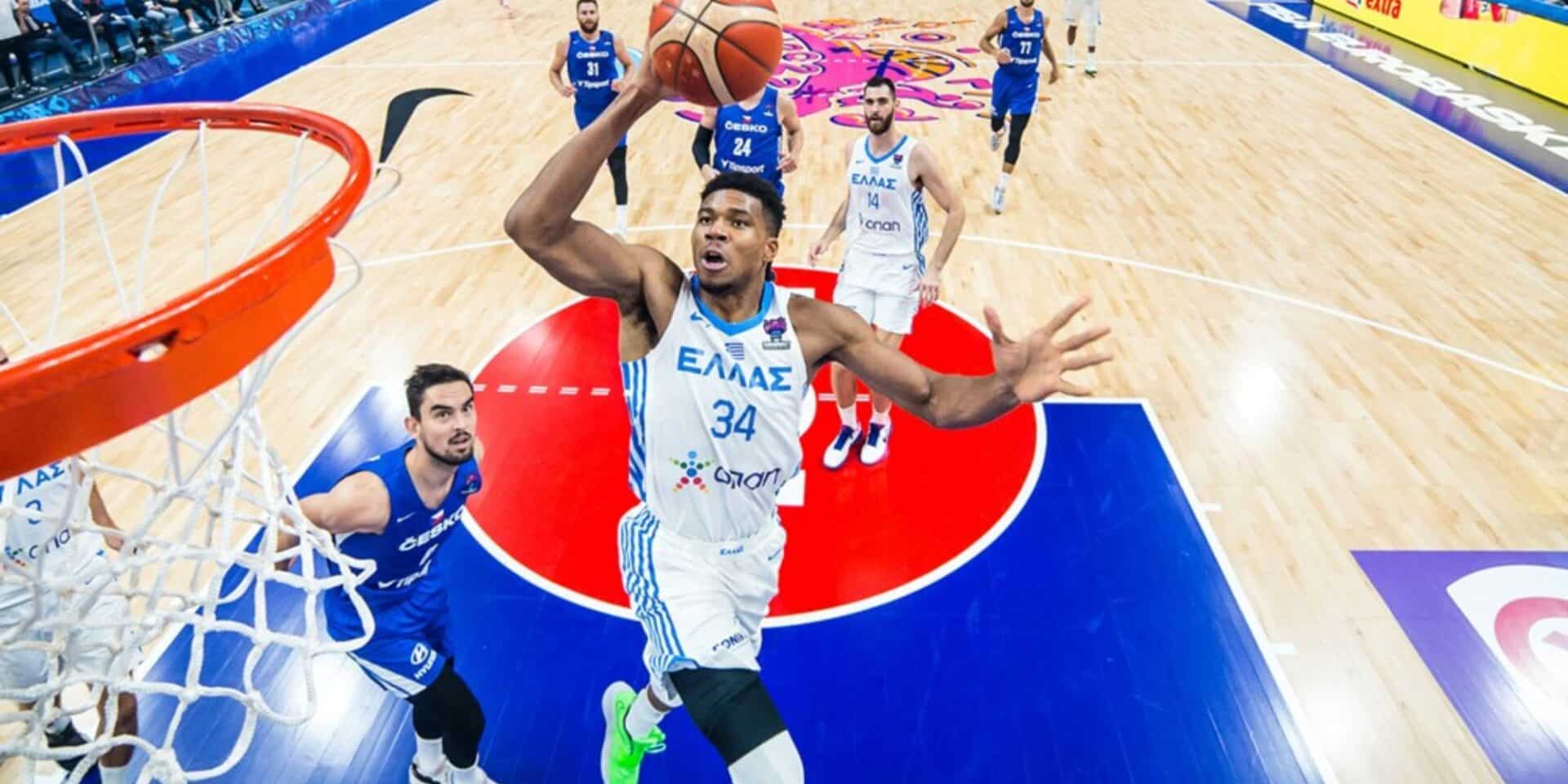 Ο Γιάννης Αντετοκούνμπο στο Ελλάδα-Τσεχία