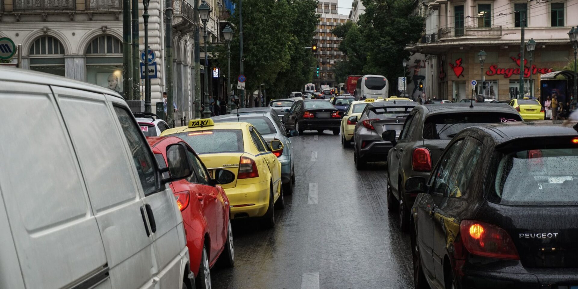 Κίνηση στο κέντρο της Αθήνας