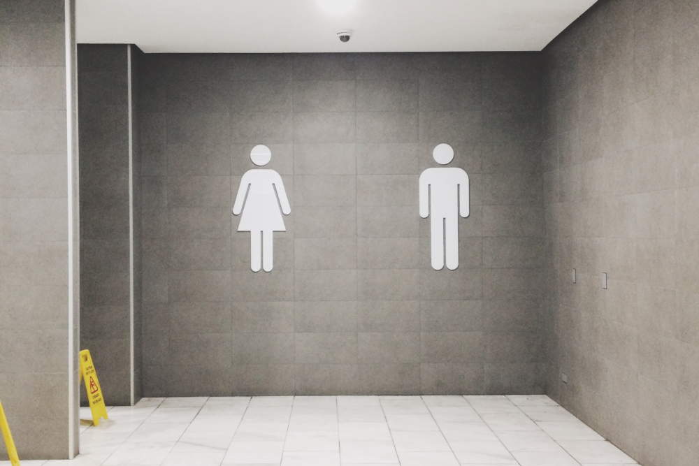 Το σήμα για άνδρες και γυναίκες σε κοινόχρηστες τουαλέτες