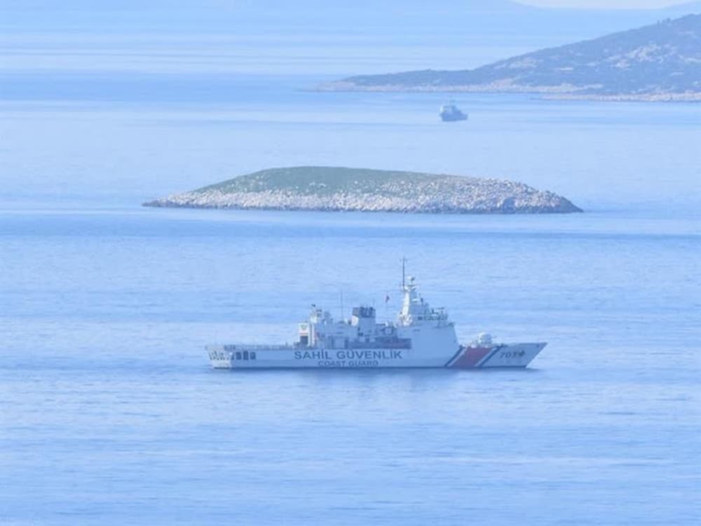 Τουρκικό σκάφος κοντά στα Ίμια