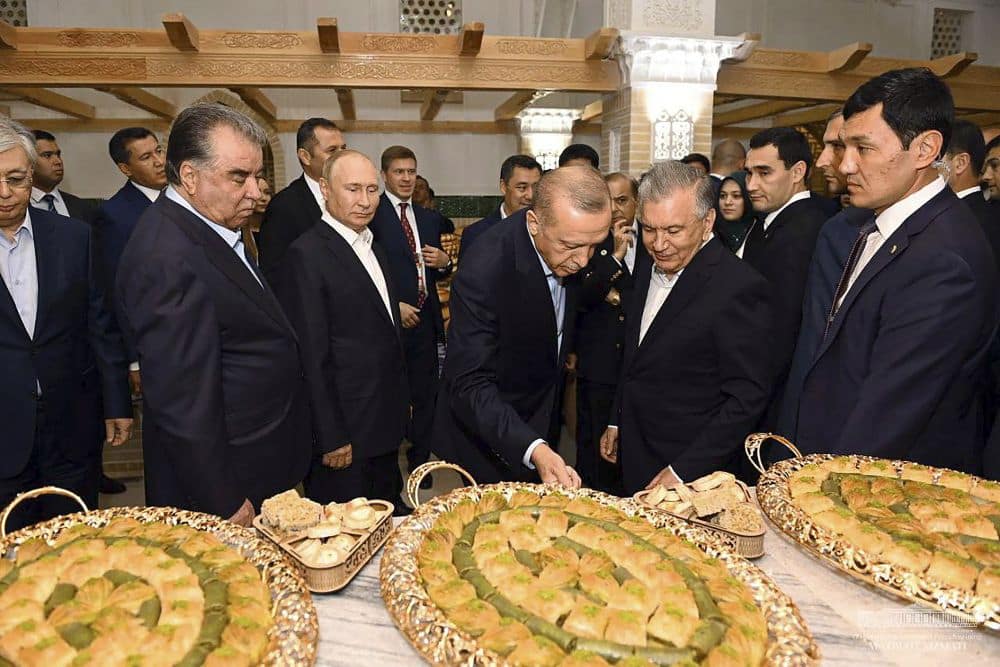 Ο Ρετζέπ Ταγίπ Ερντογάν στη Σύνοδο Κορυφής στο Ουζμπεκιστάν 