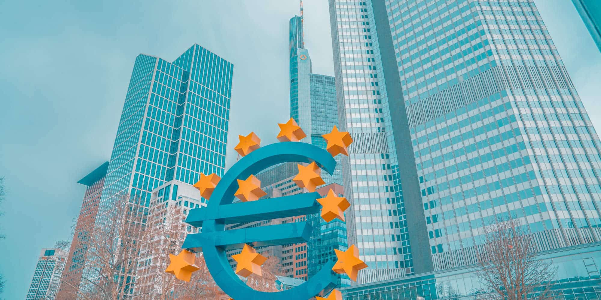 Το σύμβολο του Ευρώ στις Βρυξέλλες