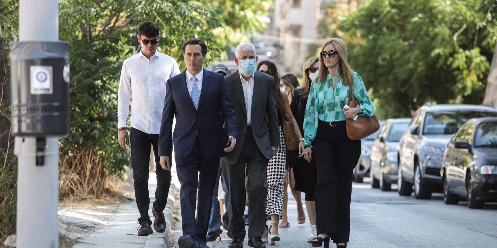 Ο Πέτρος Φιλιππίδης πηγαίνει στο δικαστήριο