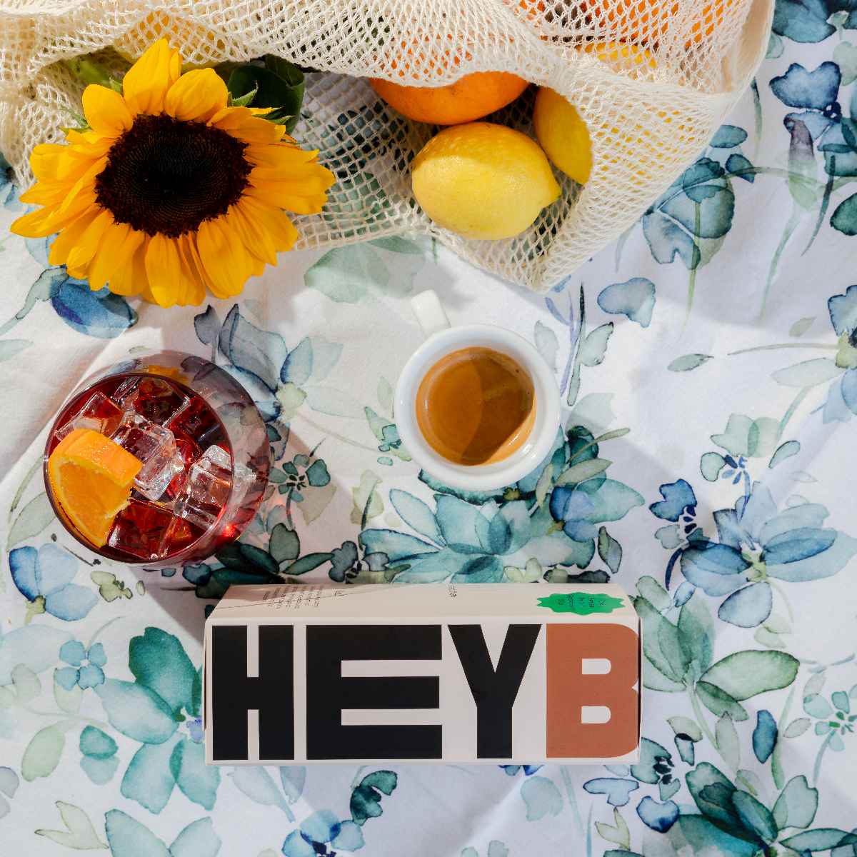 H συνδρομητική υπηρεσία καφέ Heybox