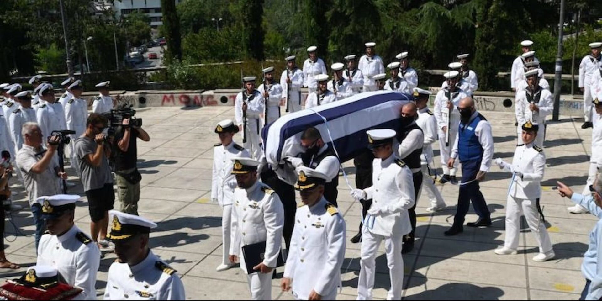 Η κηδεία της Θάλειας στη Λάρισα