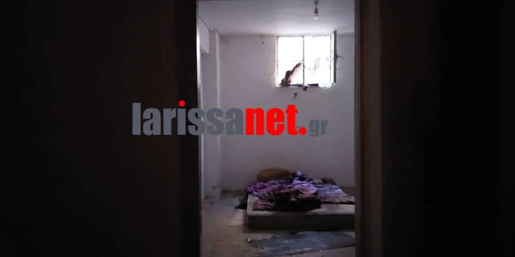 Το δωμάτιο που βρέθηκε νεκρή η 35χρονη στη Λάρισα