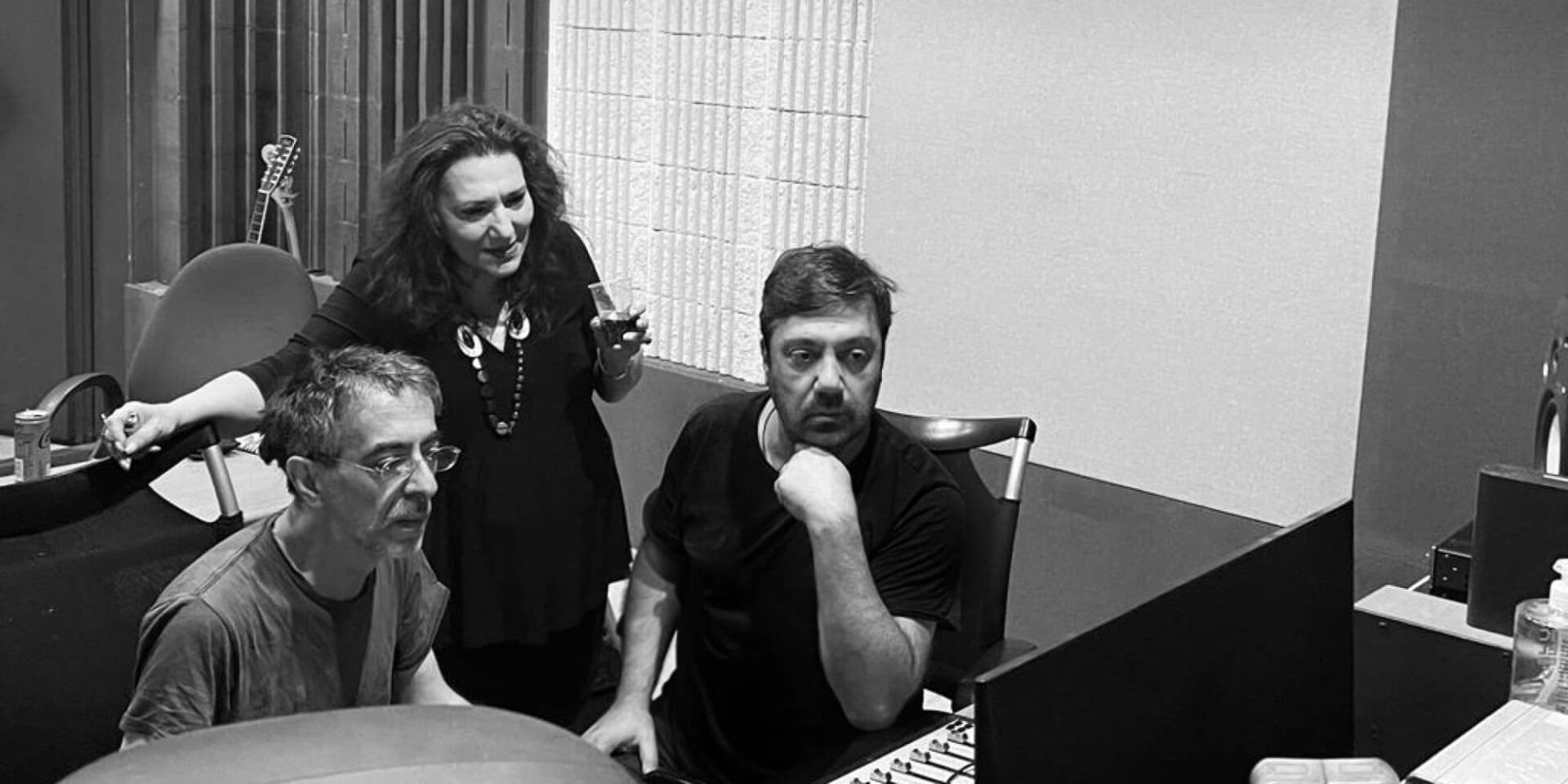 Σύμπραξη Γιώργου Θεοφάνους με την Ελένη Βιτάλη για το τραγούδι των τίτλων της σειράς του MEGA, «Μαύρο Ρόδο»