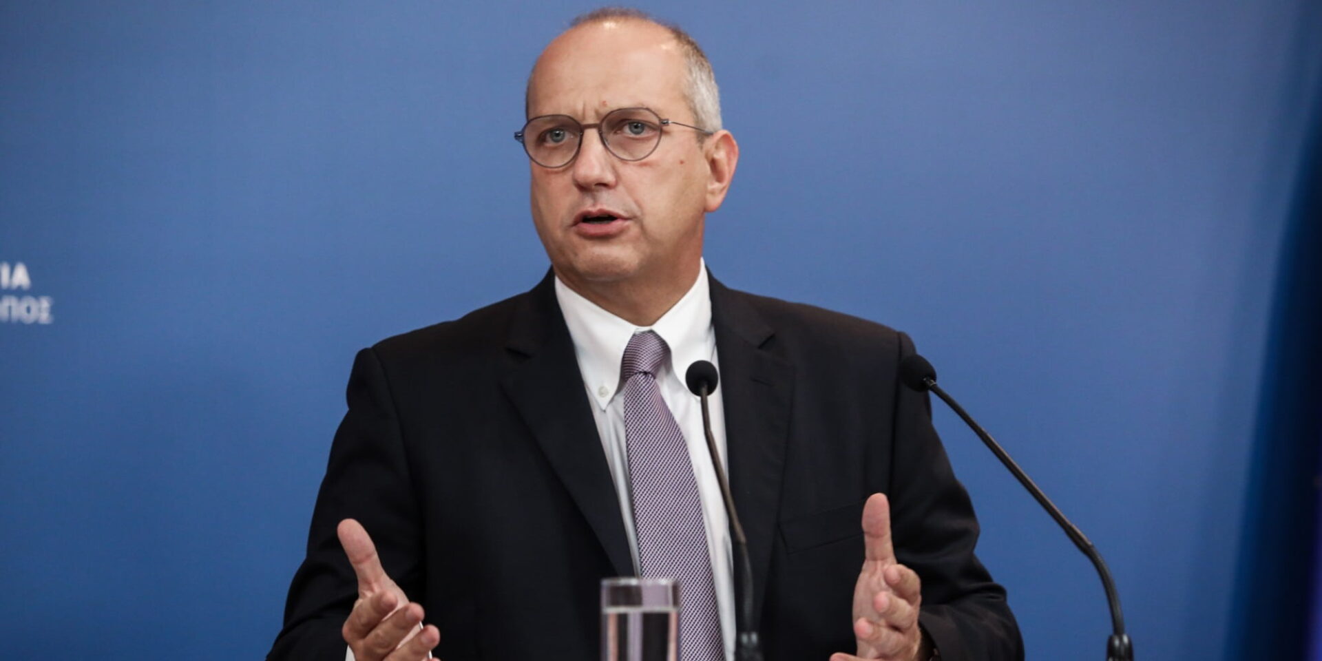 Ο κυβερνητικός εκπρόσωπος, Γιάννης Οικονόμου