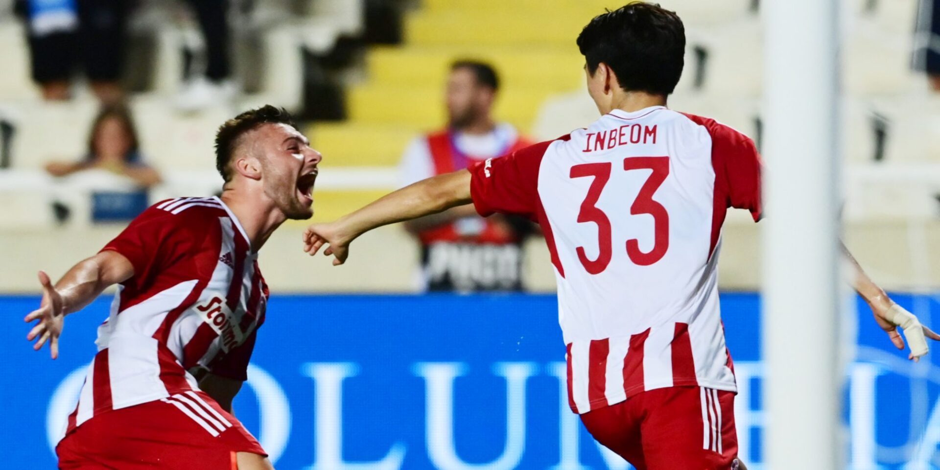 Παίκτες του Ολυμπιακού σε ματς Europa League