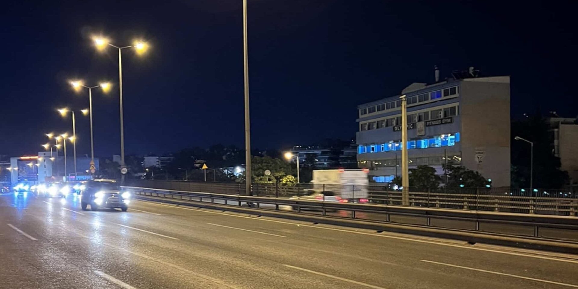 Η Περιφέρεια Αττικής για τον φωτισμό σε κεντρικούς οδικούς άξονες