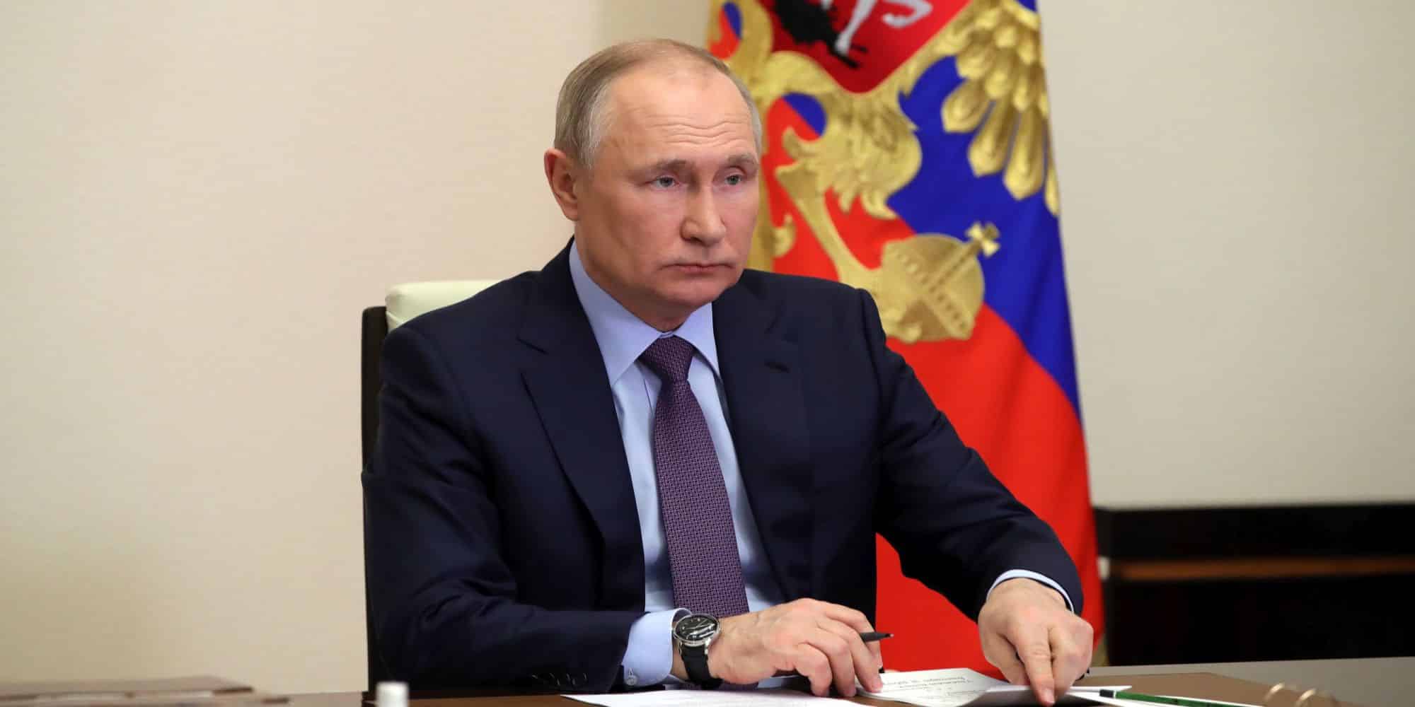 Ο Ρώσος πρόεδρος Βλαντιμίρ Πούτιν στο γραφείο του στο Κρεμλίνο