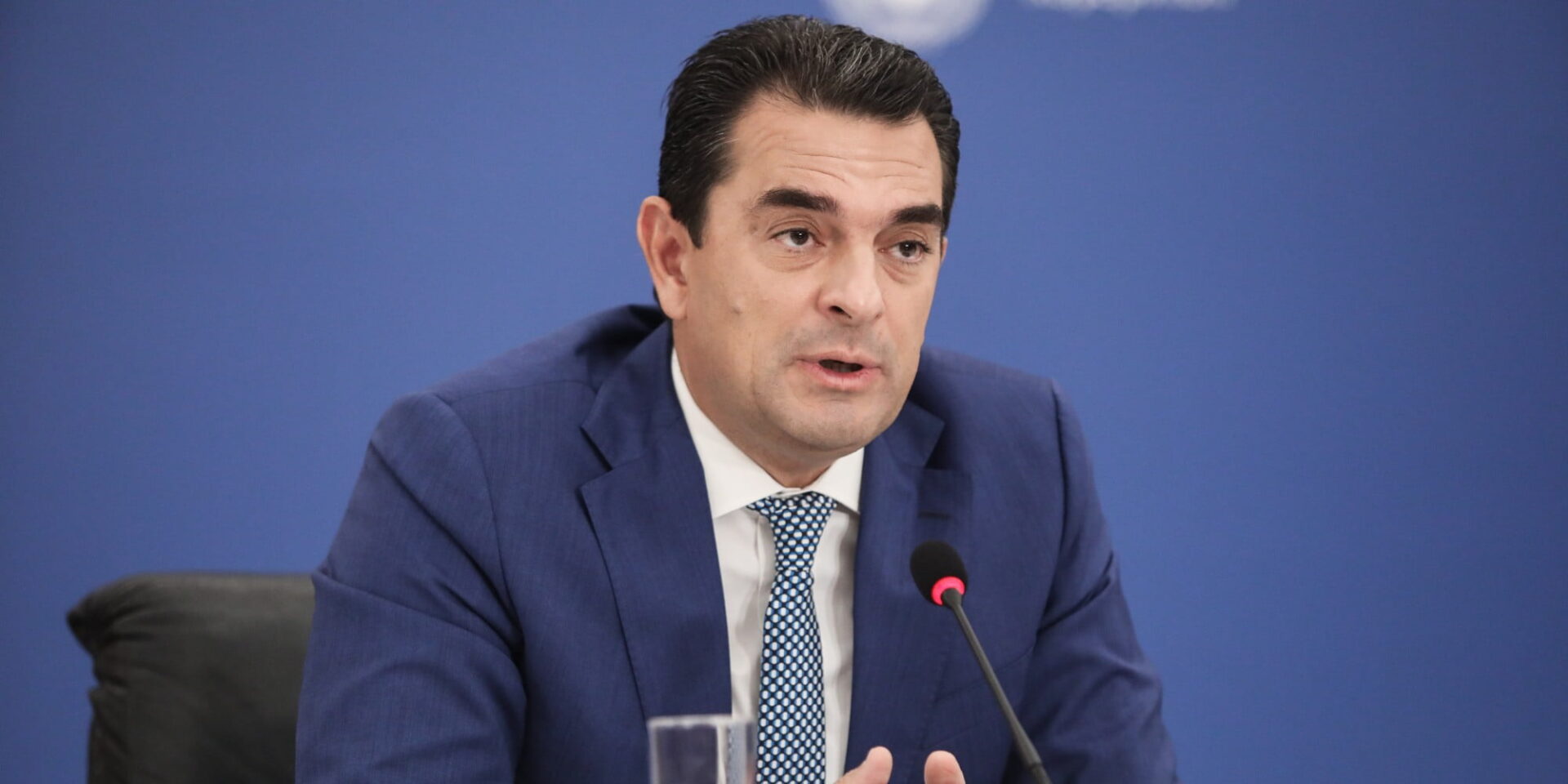 Ο Κώστας Σκρέκας